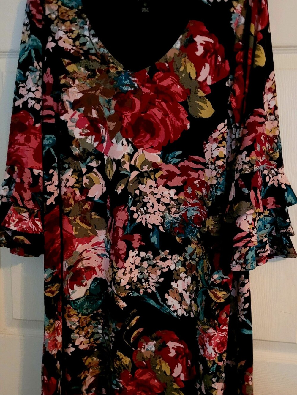 connected apparel Black Floral V‑Neck Long Sleeve Dress with Red Roses